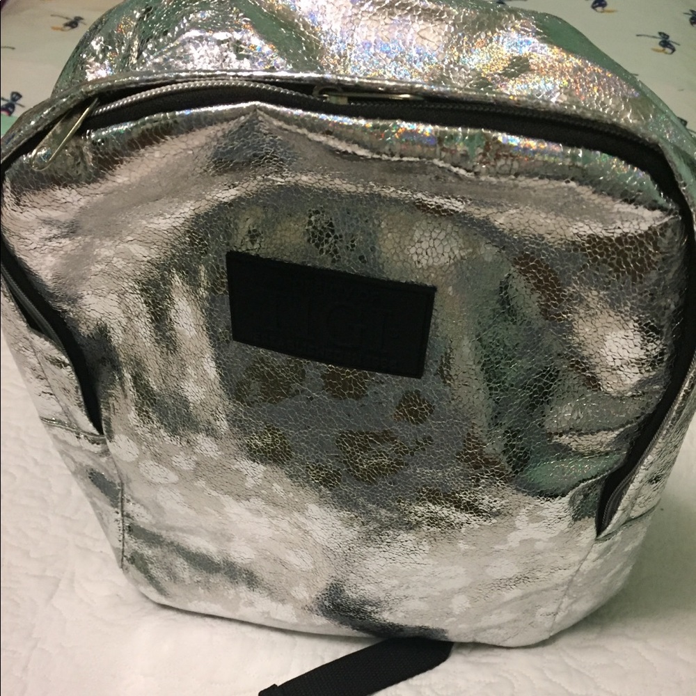 NWOT TIGI Silver Metallic Backpack